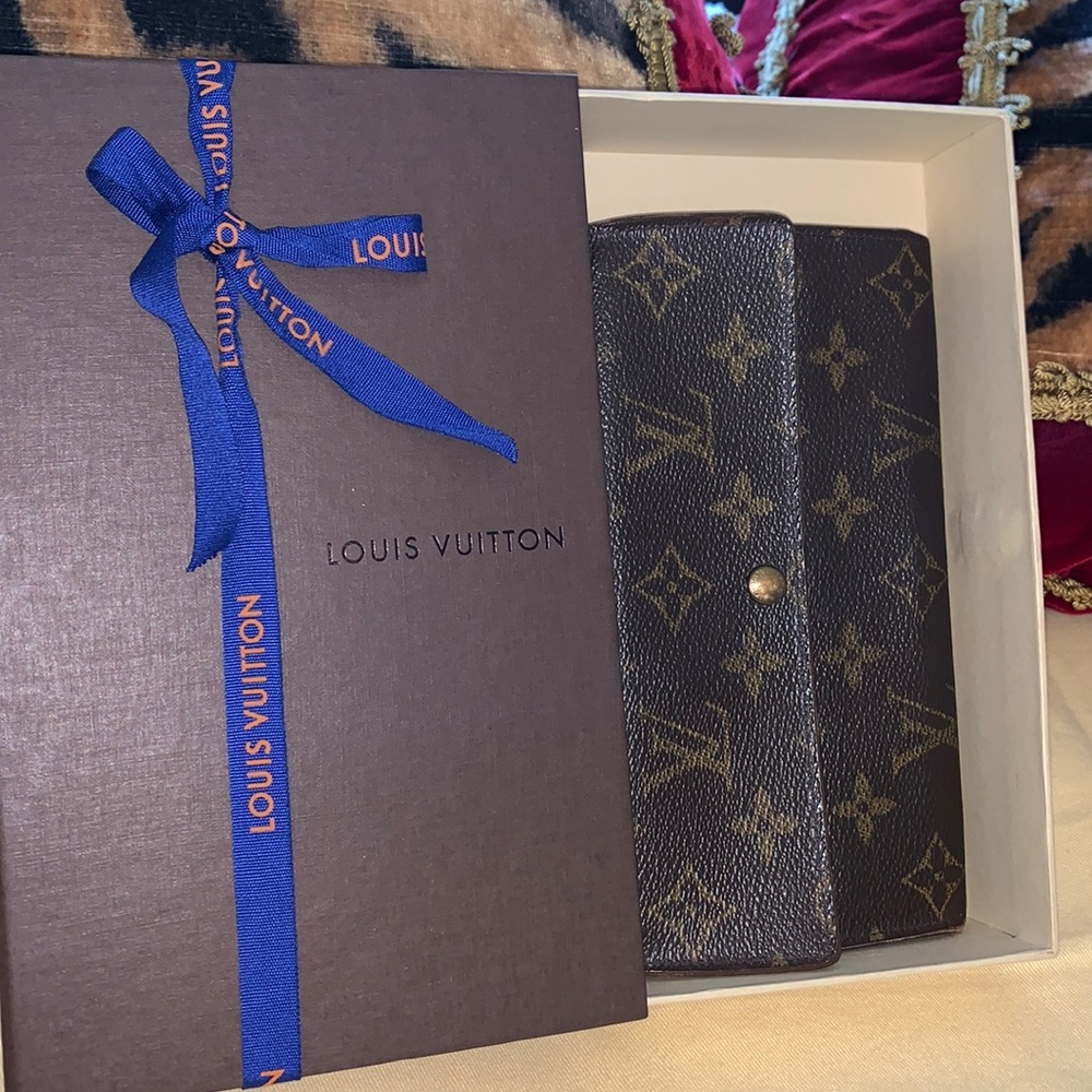 Authentic Louis Vuitton Long Monogram Wallet - image 1